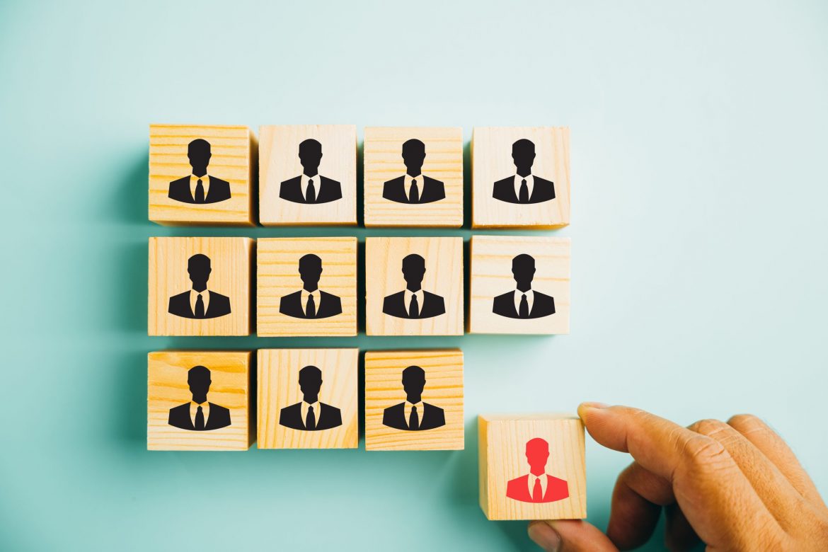 Governo de Minas realiza processo seletivo com 117 vagas de níveis médio e superior