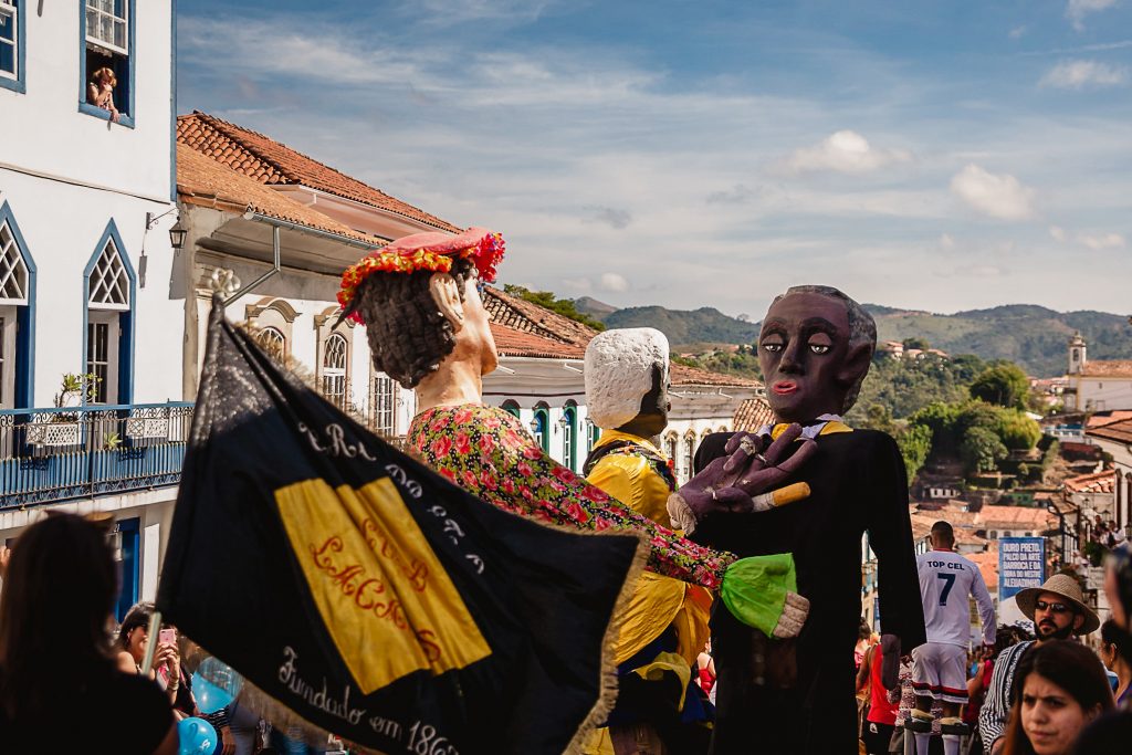 Encontro de Zé Pereiras movimenta as ruas de Ouro Preto neste sábado Encontro de Zé Pereiras movimenta as ruas de Ouro Preto neste sábado