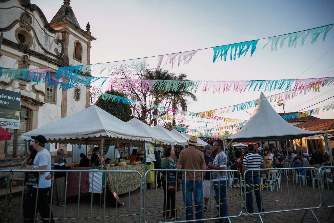 Festival Gastronômico de Glaura movimenta pacato distrito de Ouro Preto com música boa e gastronomia