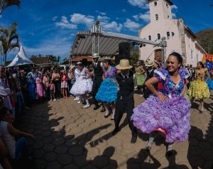 Santo Antônio do Salto celebra seu padroeiro com festa tradicional Santo Antônio do Salto celebra seu padroeiro com festa tradicional