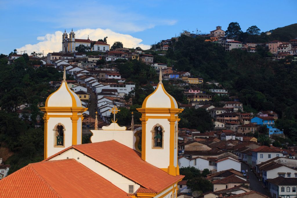 A Importância da Economia Criativa e Solidária para o Desenvolvimento Regional A Importância da Economia Criativa e Solidária para o Desenvolvimento Regional