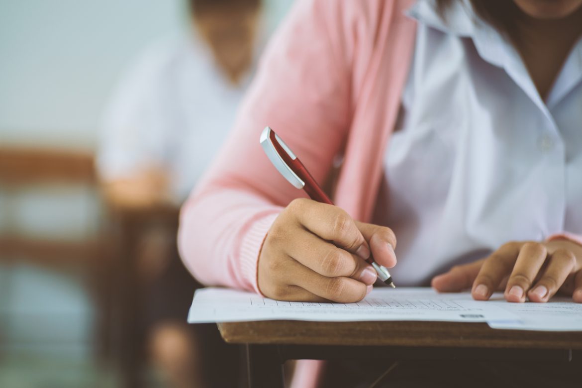 Montes Claros anuncia dois grandes concursos públicos com mais de 4 mil vagas