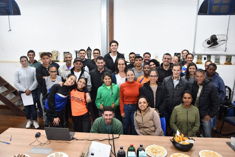 Prefeitura de Itabirito promove encontro com bolsistas do Programa Bolsa Atleta