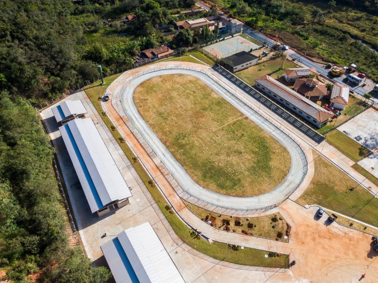 Vista aérea do novo Parque Agropecuário Tarciso Bretas Lima, pronto para receber eventos e fomentar o desenvolvimento rural na região - Crédito: PMI