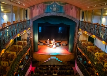 Casa da Ópera celebra 254 anos com alunos da rede municipal de Ouro Preto
