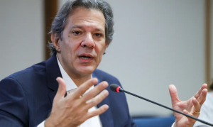 Polêmica do PIX: estratégias equivocadas de Haddad cria desgaste na imagem do governo Polêmica do PIX: estratégias equivocadas de Haddad cria desgaste na imagem do governo