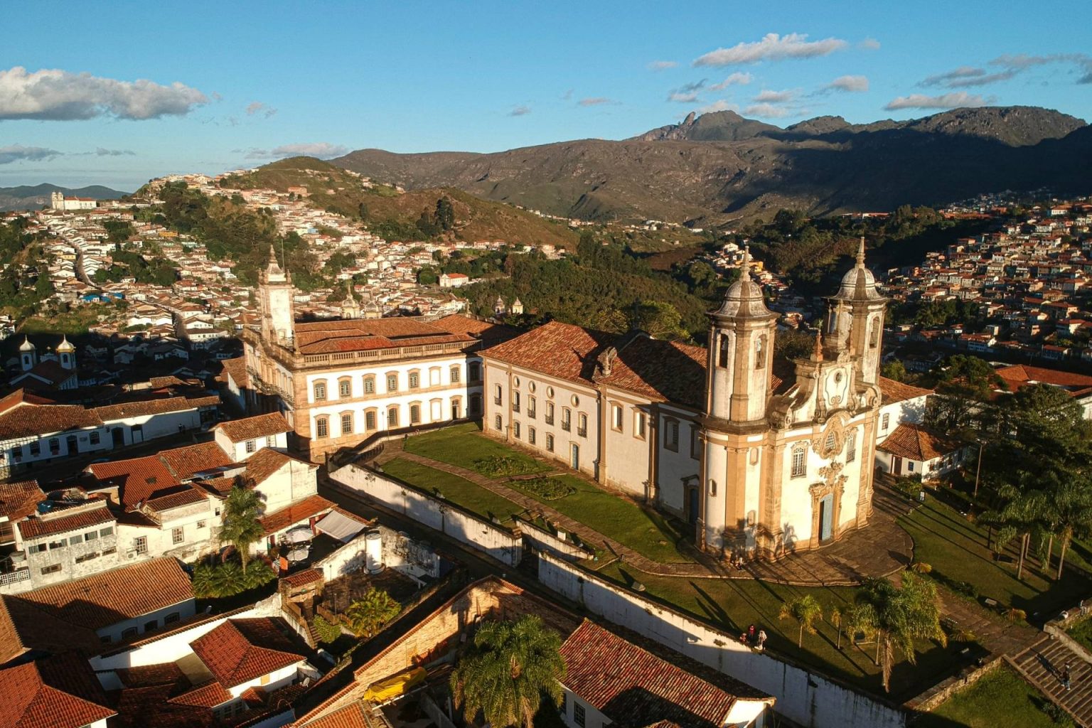 Ouro Preto sedia curso gratuito de turismo com incentivo financeiro Ouro Preto sedia curso gratuito de turismo com incentivo financeiro