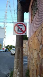 Mudança no trânsito em Conselheiro Lafaiete transforma a rua Horácio de Queiroz em mão dupla Mudança no trânsito em Conselheiro Lafaiete transforma a rua Horácio de Queiroz em mão dupla