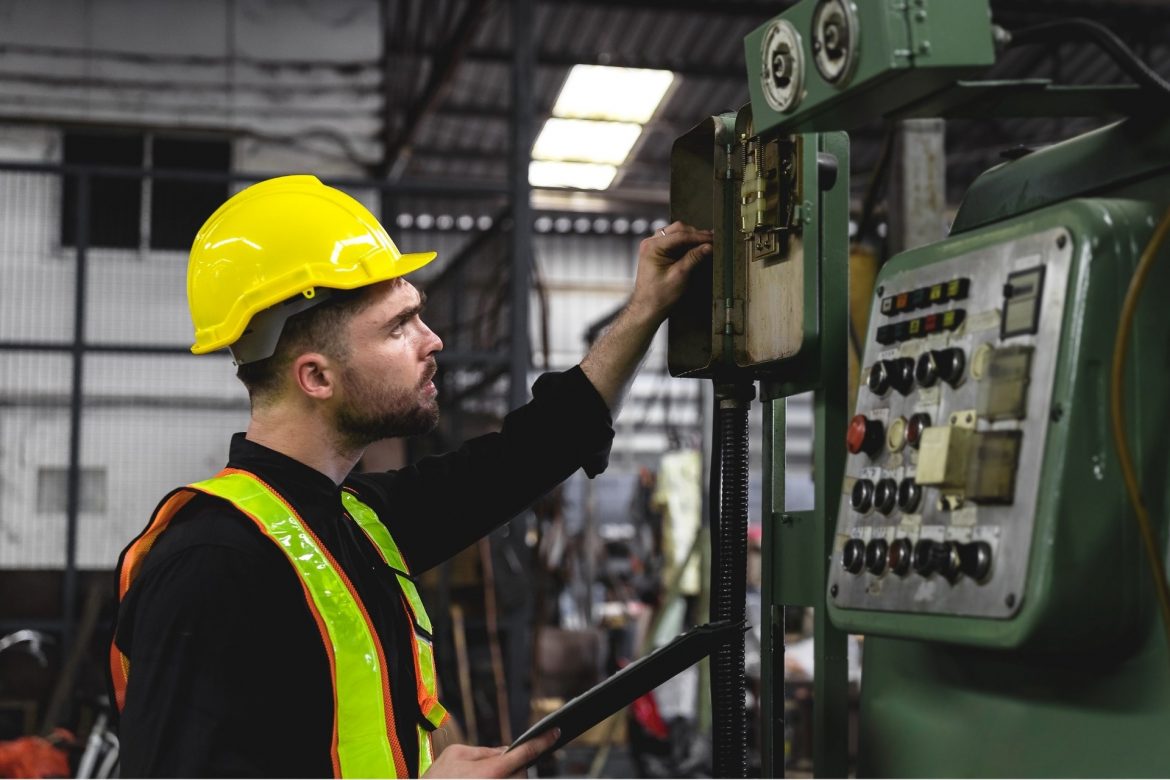 Trilhas de Futuro nas Escolas leva educação técnica a 155 escolas estaduais em Minas Gerais