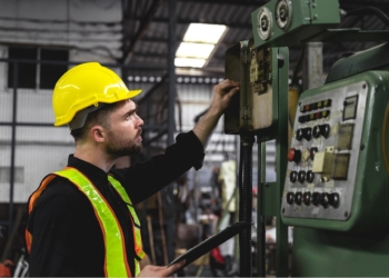 Trilhas de Futuro nas Escolas leva educação técnica a 155 escolas estaduais em Minas Gerais