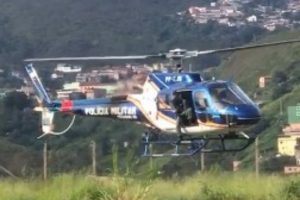 Polícia Militar apreende grande quantidade de drogas e desarticula ponto de tráfico em operação no bairro Pocinho, em Ouro Preto Polícia Militar apreende grande quantidade de drogas e desarticula ponto de tráfico em operação no bairro Pocinho, em Ouro Preto
