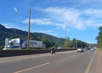 Trecho da BR-040 em MG terá trânsito no sistema "pare e siga" por uma semana para instalação de sensores