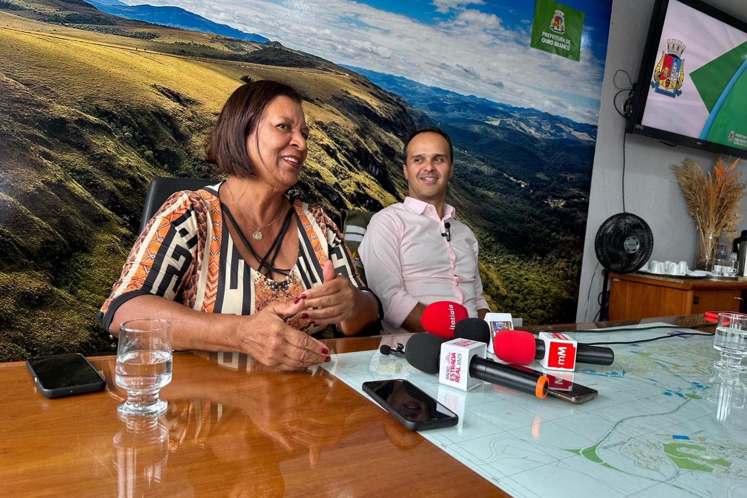 Prefeito de Ouro Branco apresenta planos e promete mudanças com responsabilidade: “Ouro Branco precisa de legado” Prefeito de Ouro Branco apresenta planos e promete mudanças com responsabilidade: "Ouro Branco precisa de legado"