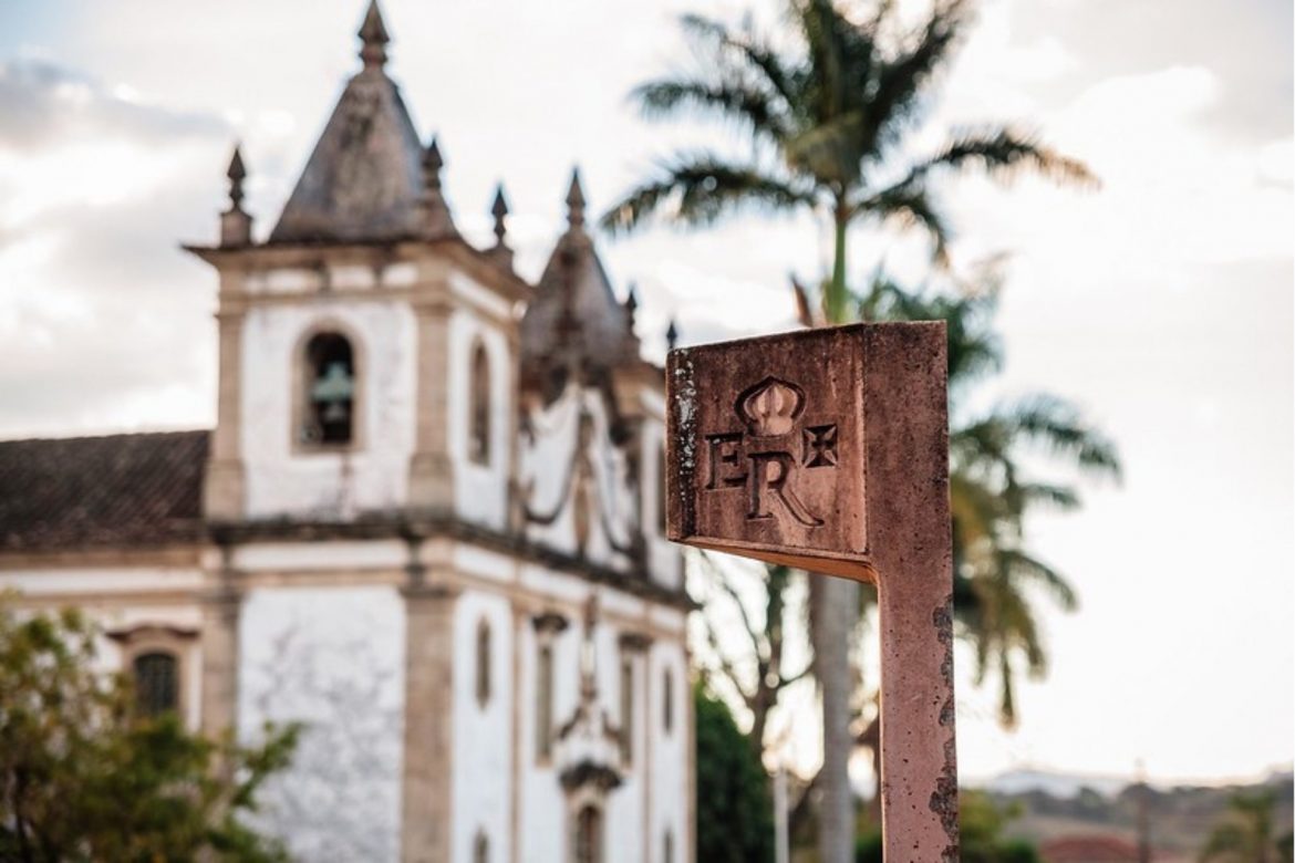 Presidente da Câmara busca apoio para restauração da Igreja de Glaura