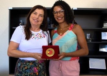 Selo de Ouro da Alfabetização é entregue a Itabirito