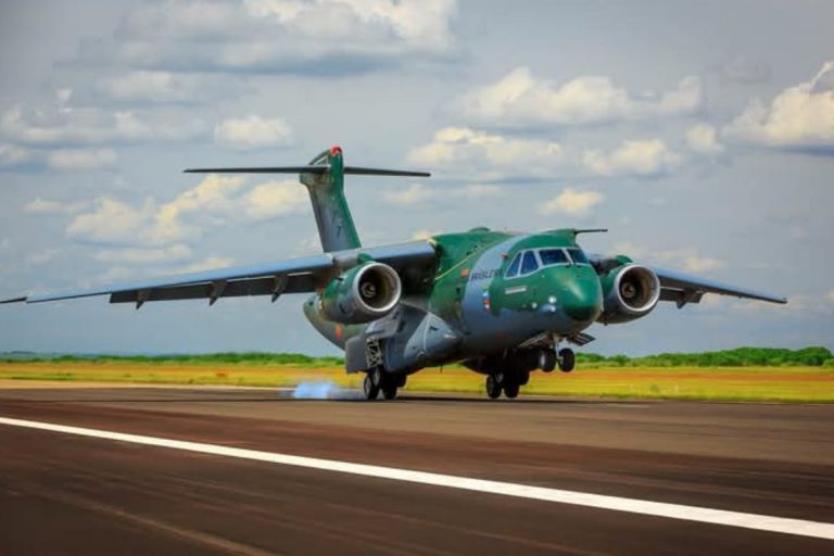 Oportunidades na Força Aérea Brasileira: concurso com 345 vagas para profissionais de destaque