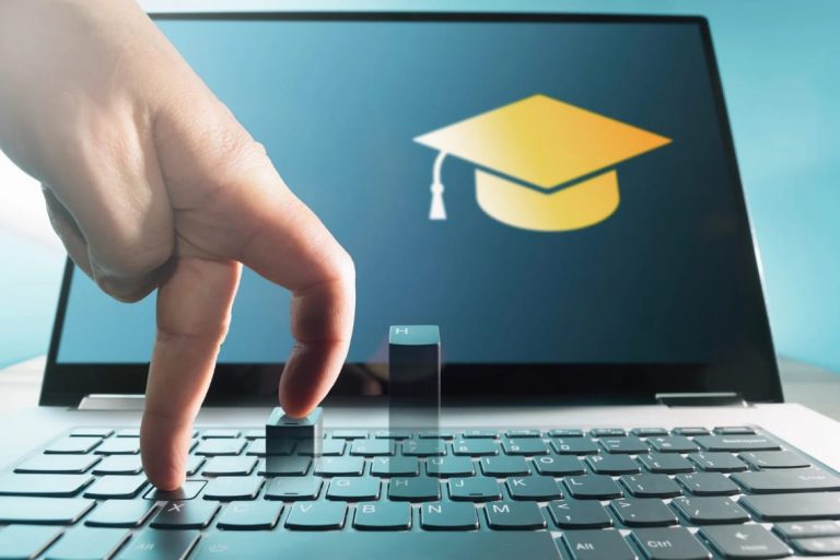 Os cursos superiores mais procurados no Brasil, segundo o Censo 2022