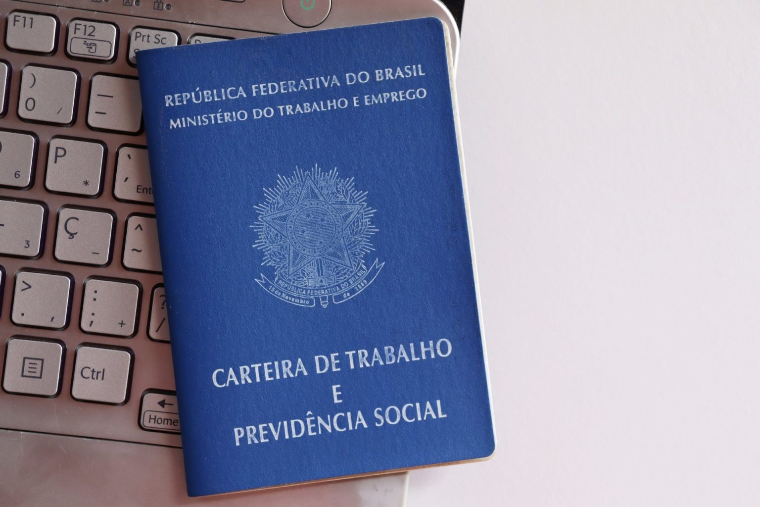 Ouro Preto e região oferecem mais de 200 vagas de emprego para diferentes níveis de escolaridade Ouro Preto e região oferecem mais de 200 vagas de emprego para diferentes níveis de escolaridade