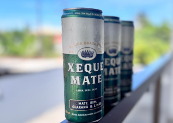 Xeque Mate cresce no mercado de drinques prontos e bate R$ 50 milhões em faturamento, impulsionado pelo Carnaval