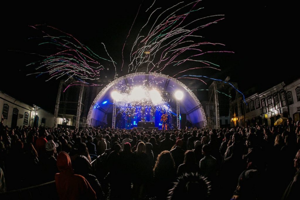Prefeitura de Ouro Preto abre credenciamento para artistas, bandas e grupos musicais para eventos de 2025 Prefeitura de Ouro Preto abre credenciamento para artistas, bandas e grupos musicais para eventos de 2025