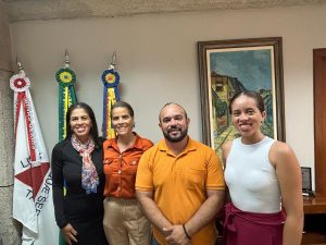 Câmara recebe representantes da Associação Cajazeiras de Itabirito Câmara recebe representantes da Associação Cajazeiras de Itabirito