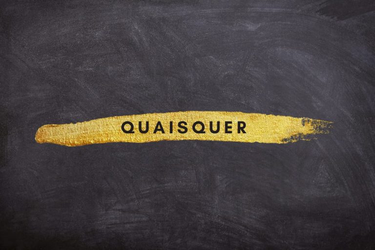 A singularidade da única palavra da língua portuguesa que tem o plural no meio