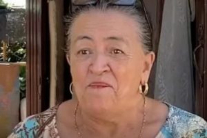 Quando a fofoca vira dinheiro: mulher compra duas casas vendendo informações privilegiadas Quando a fofoca vira dinheiro: mulher compra duas casas vendendo informações privilegiadas