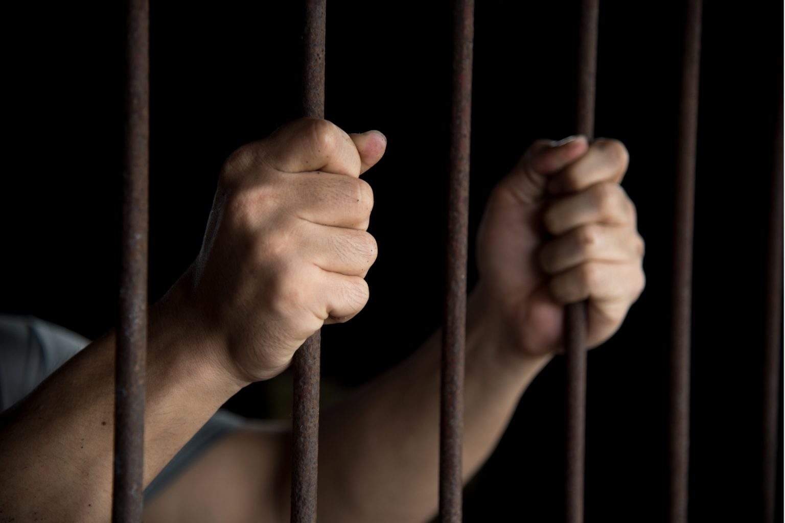 Homem mata o próprio irmão em Itabirito e é preso em flagrante Homem mata o próprio irmão em Itabirito e é preso em flagrante