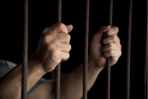 Homem mata o próprio irmão em Itabirito e é preso em flagrante Homem mata o próprio irmão em Itabirito e é preso em flagrante