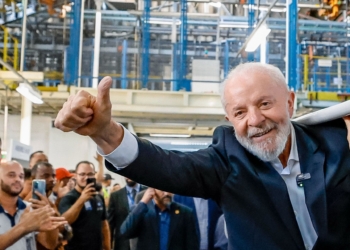 Em discurso, Lula rebate Zema e critica Trump: "fale manso comigo"