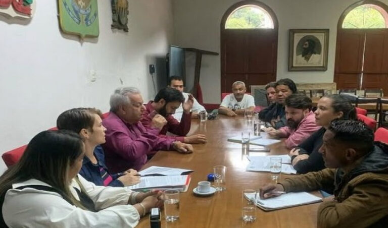 Prefeitura de Ouro Preto propõe reajuste salarial de 8% e aumento no vale-alimentação em nova rodada de negociações com o Sindsfop