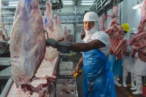 Plena Alimentos oferece 40 vagas de emprego em Contagem (MG)