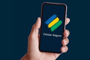 Celular Seguro vai alertar usuários via WhatsApp por uso de aparelhos roubados ou furtados Celular Seguro vai alertar usuários via WhatsApp por uso de aparelhos roubados ou furtados