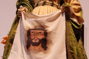 O que significa o ‘Canto de Verônica’ na procissão da Semana Santa? Entenda a tradição O que significa o 'Canto de Verônica' na procissão da Semana Santa? Entenda a tradição
