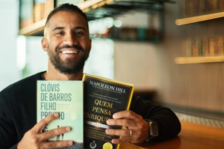 UNIASSELVI distribui bolsas de estudos escondidas em livros em parceria com Instituto KondZilla