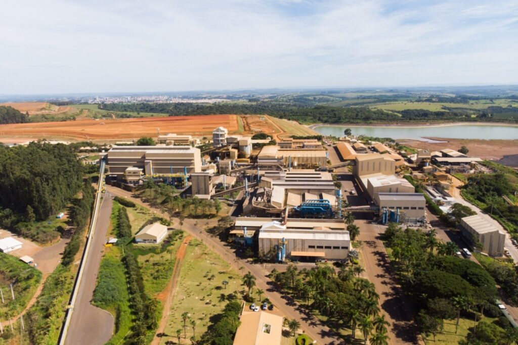 CBMM investe pesado para transformar o mercado de Nióbio no mundo CBMM investe pesado para transformar o mercado de Nióbio no mundo