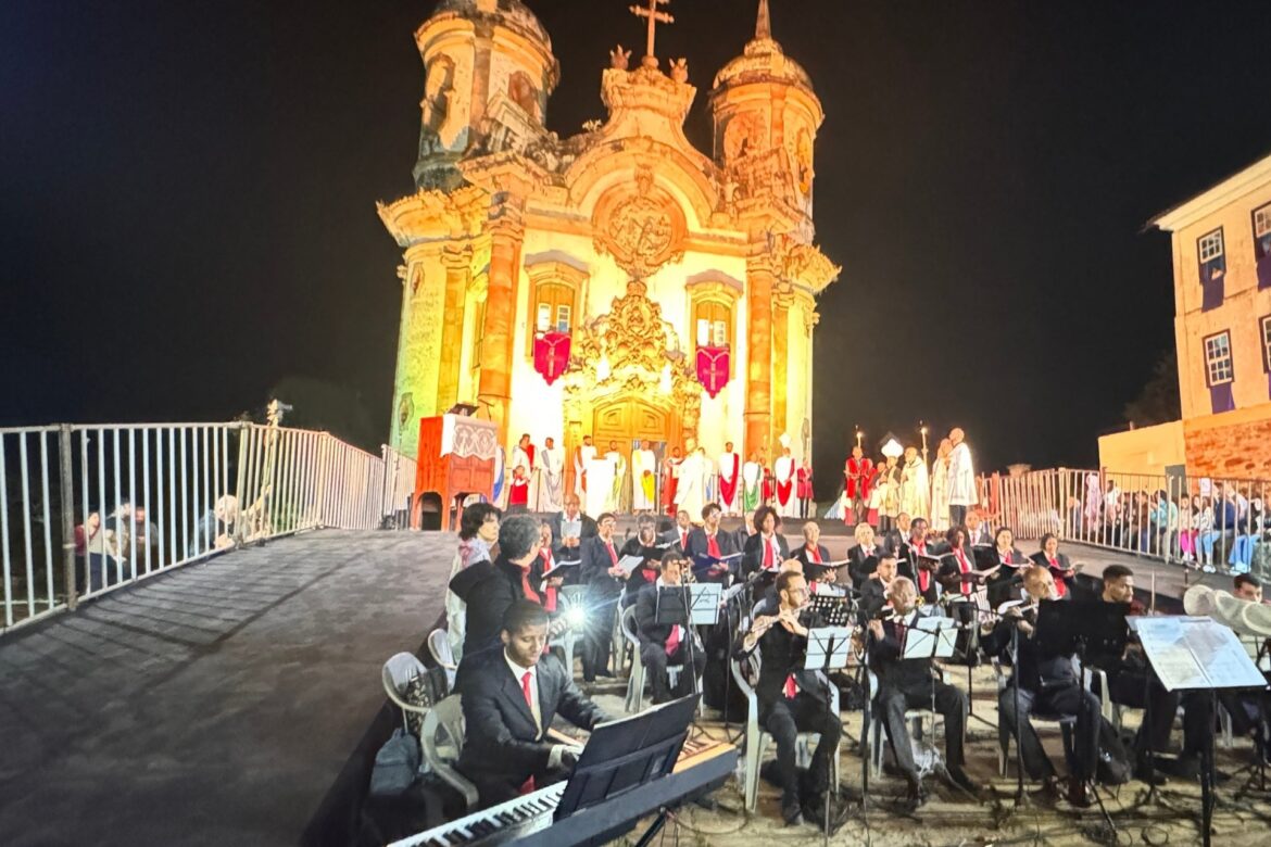 Sermão do Mandatum emociona fiéis em Ouro Preto durante celebração da Semana Santa