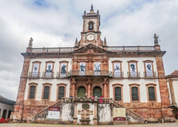 Personalidades da Cultura Negra em destaque nas janelas do Museu da Inconfidência