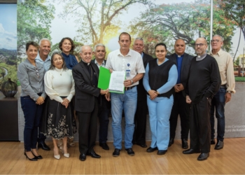 Prefeitura de Itabirito e Arquidiocese de Mariana assinam protocolo de intenções para restauração da Capela de Nossa Senhora do Rosário