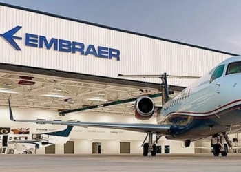 Embraer abre 200 vagas de estágio para estudantes de nível técnico e superior