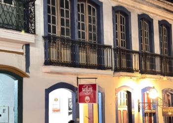 Restaurante de Ouro Preto divulga nota após denúncia da REFOP sobre caso de racismo e homofobia