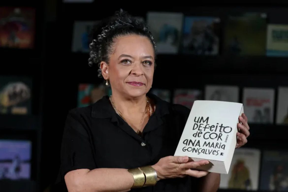 Quem é Ana Maria Gonçalves, escritora mineira que pode se tornar imortal da Academia Brasileira de Letras