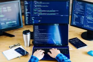 Bootcamp gratuito oferece 91 horas de conteúdo e chance de contratação imediata