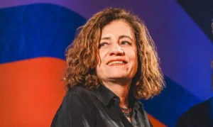 Míriam Leitão é eleita para a Academia Brasileira de Letras e reacende debate sobre diversidade na ABL Míriam Leitão é eleita para a Academia Brasileira de Letras e reacende debate sobre diversidade na ABL