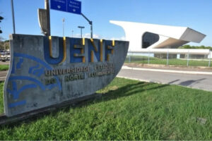 UENF abre concurso com mais de 100 vagas para técnicos-administrativos em diversos níveis UENF abre concurso com mais de 100 vagas para técnicos-administrativos em diversos níveis