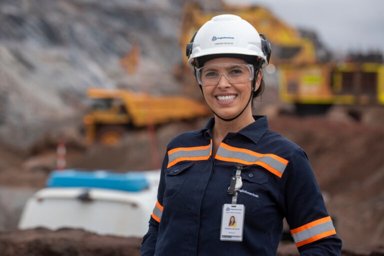 Anglo American realiza seleção de operadores, técnicos, analistas, soldador, lubrificador e assistente administrativo