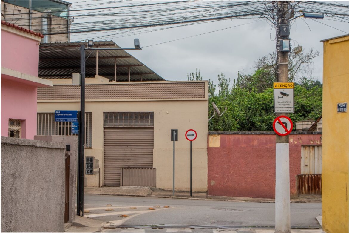 Prefeitura de Itabirito realiza fiscalização do trânsito com videomonitoramento 