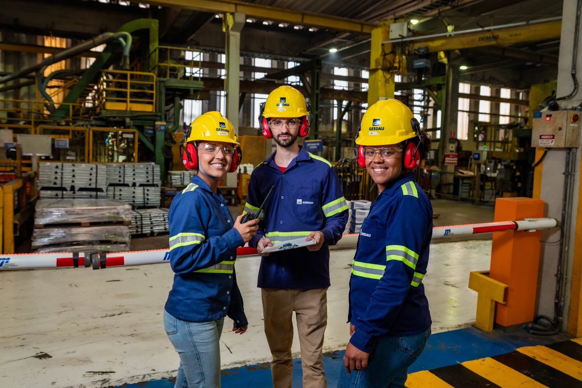 Gerdau abre 60 vagas para operadores em 18 cidades brasileiras com inscrições até 27 de junho