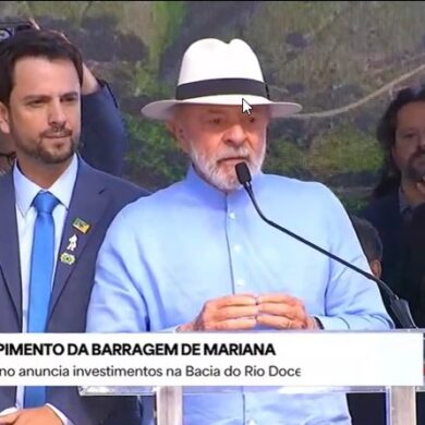 A política em cima do muro de Juliano Duarte