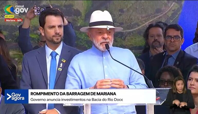 A política em cima do muro de Juliano Duarte